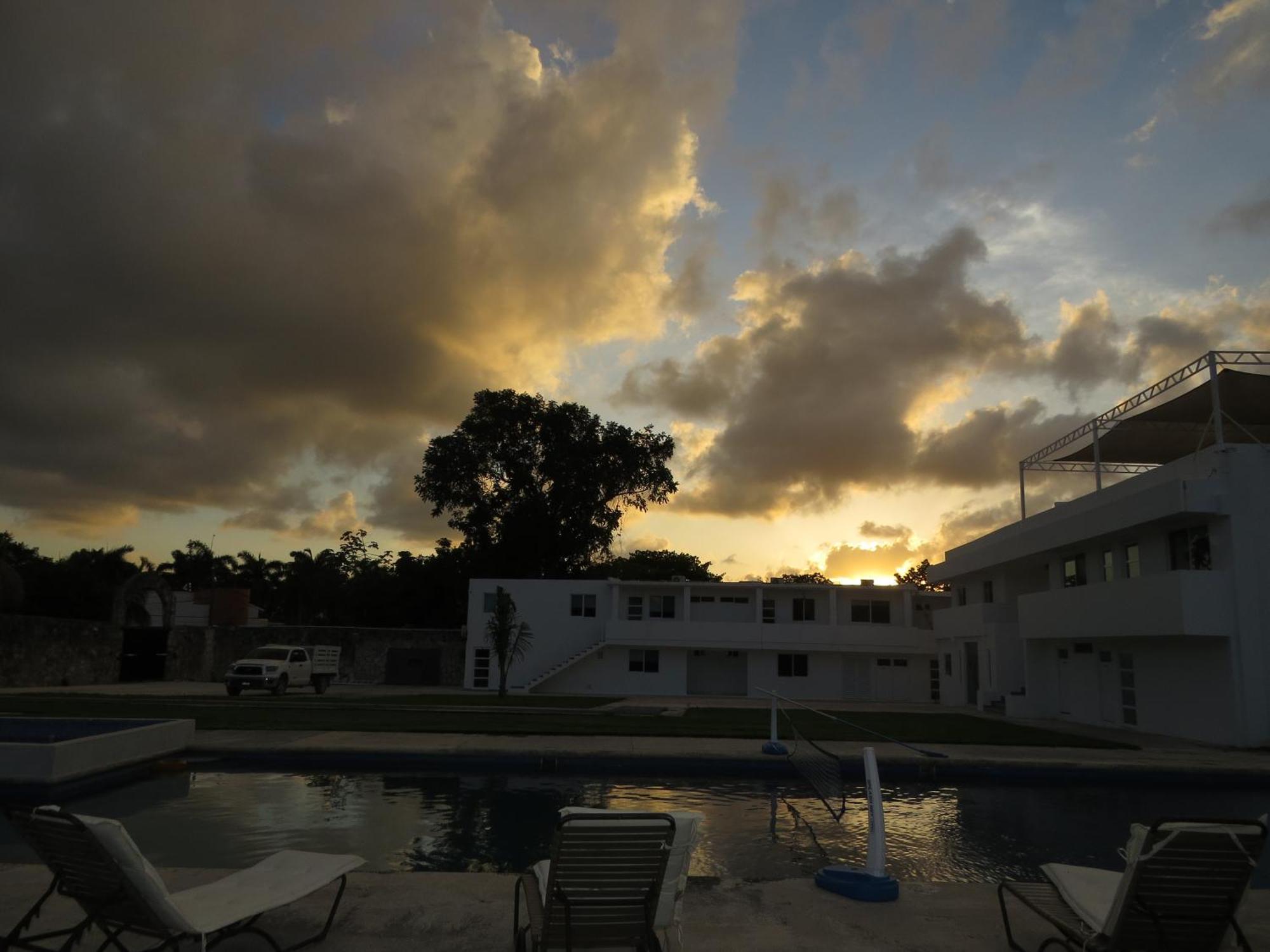 קנקון Guest House Stone Wall Residences מראה חיצוני תמונה